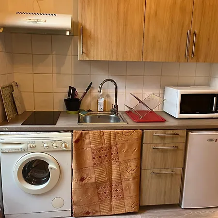 Appartement Grand Sur Cour Privative